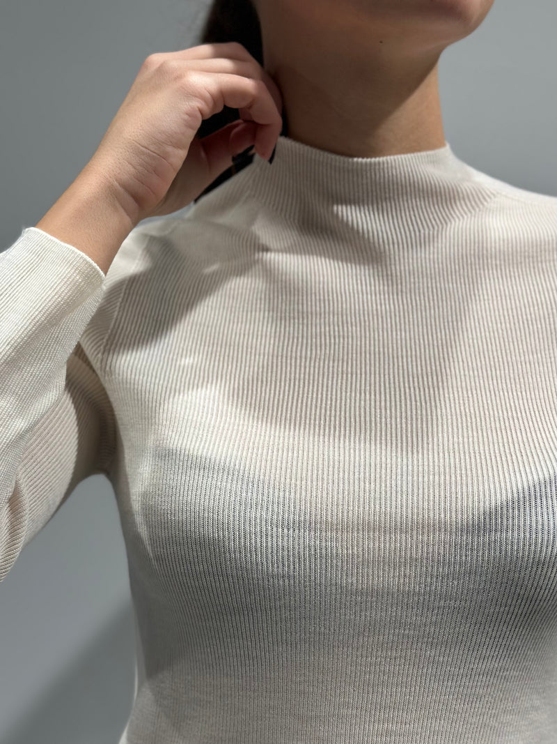 JERSEY DE CUELLO ALTO MILA